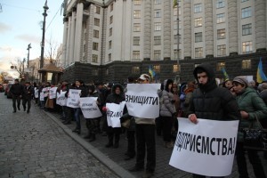 trabajadores contra las privatizaciones de la industria