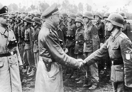 Himmler inspecciona a la División Galicia
