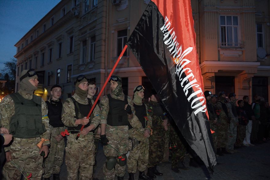 Miembros del Praviy Sektor el 2 de mayo de 2016